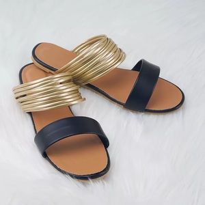 💰SOLD💰Women’s Slip-On Sandals